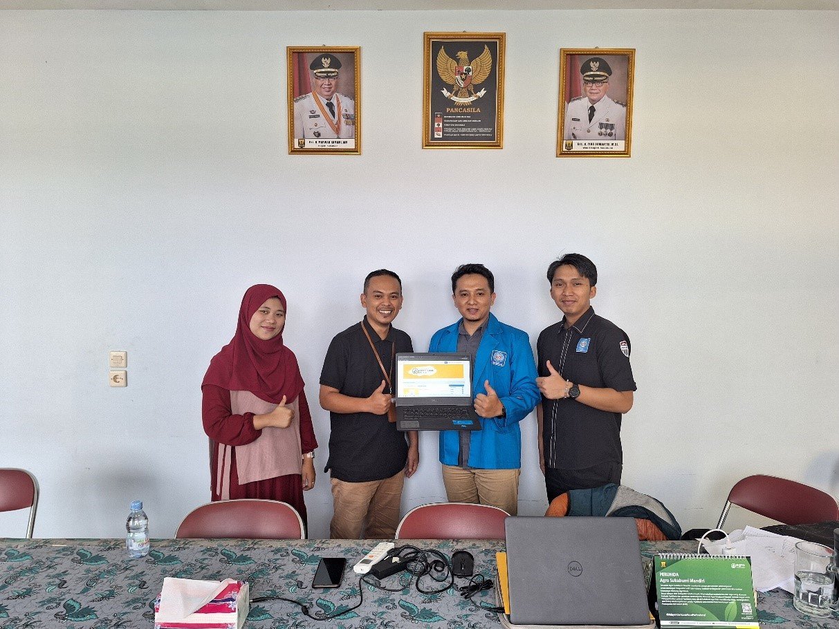 Serah Terima Aplikasi Kepada Perumda Agro Sukabumi Mandiri