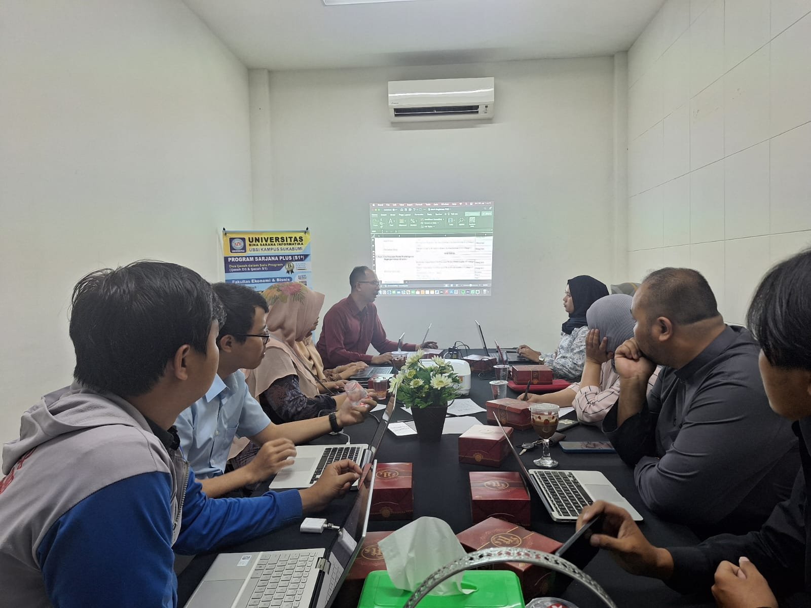 Prodi Ilmu Komputer Kampus Kota Sukabumi gelar Rapat Perencanaan Program Pembelajaran Digital
