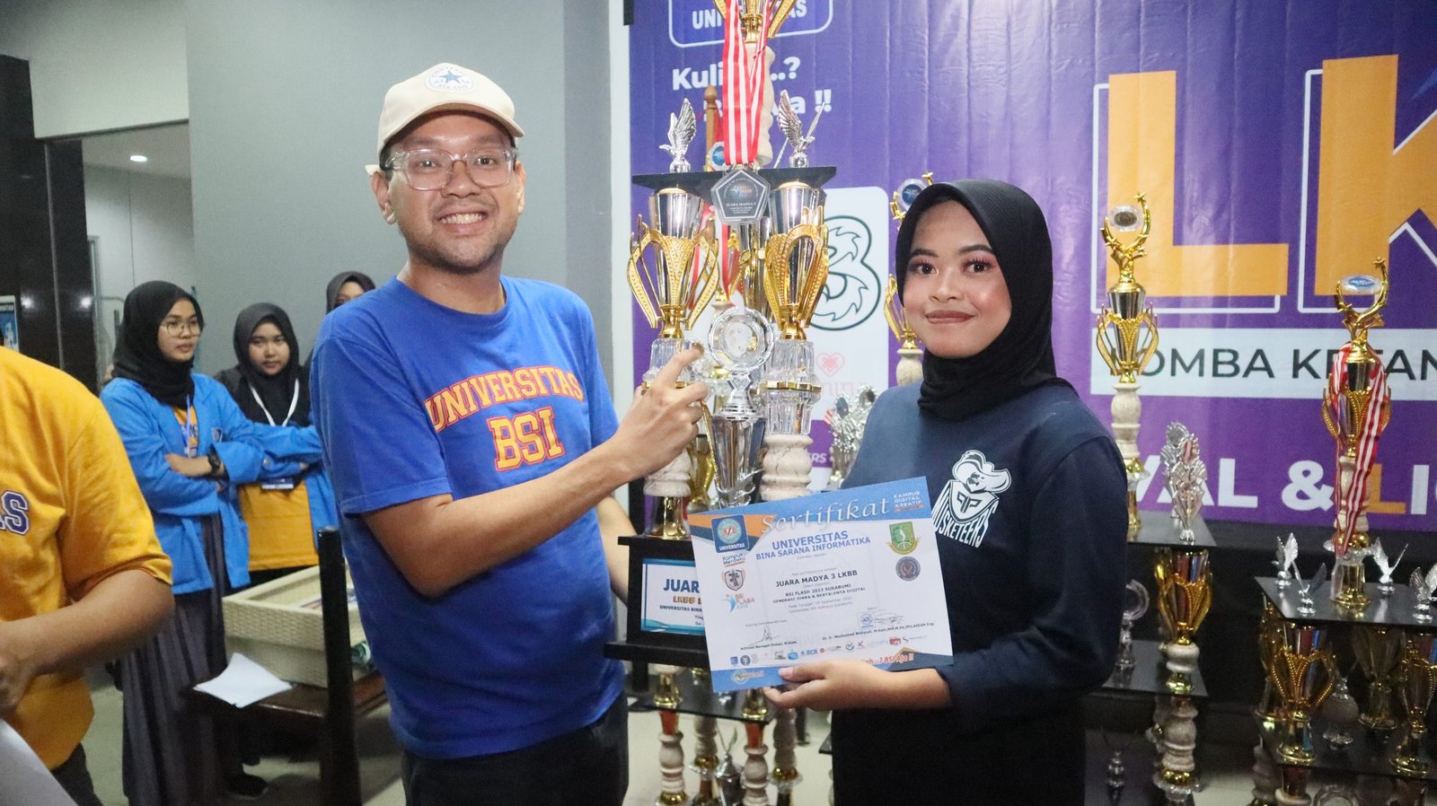 Juara Madya dan Harapan Madya