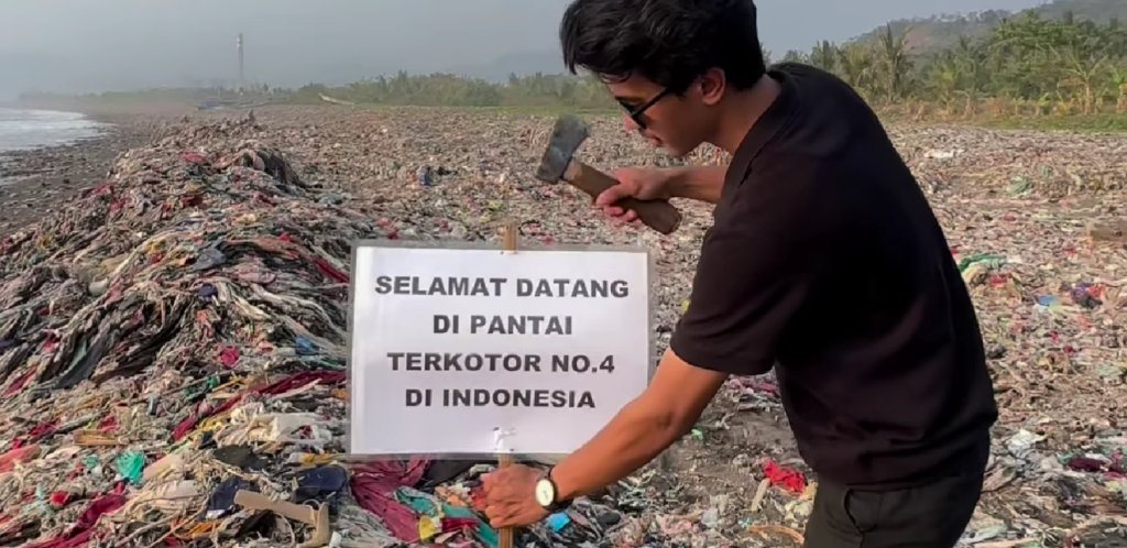 Sebut Pantai Loji Terkotor No 4, Kades Tolak Aksi Pandawara Group untuk Bersih-Bersih