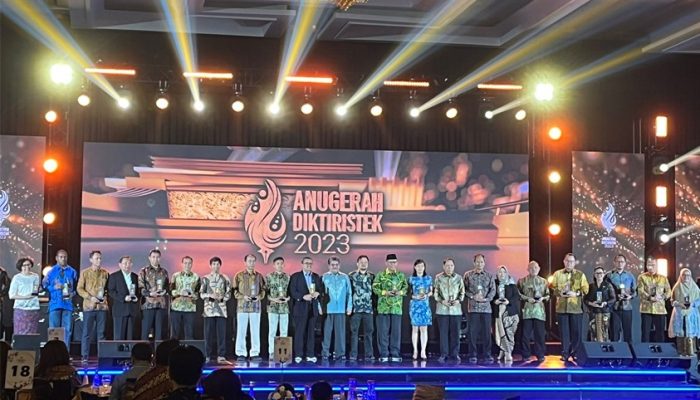 Universitas Nusa Mandiri Raih Penghargaan Bergengsi dalam Anugerah Diktiristek 2023