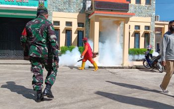 Antisipasi Penyebaran DBD, Pemerintah Desa Gunungguruh Lakukan Fogging dan Edukasi PHBS