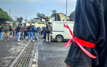 Masyarakat Demo Tolak Praktik Pungutan Liar di Pabrik Sukabumi