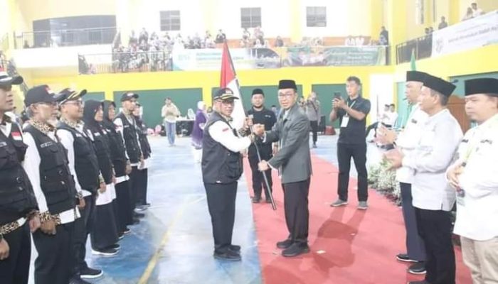 Ratusan Calon Jemaah Haji Kabupaten Sukabumi Kloter 3 Mulai Diberangkatkan