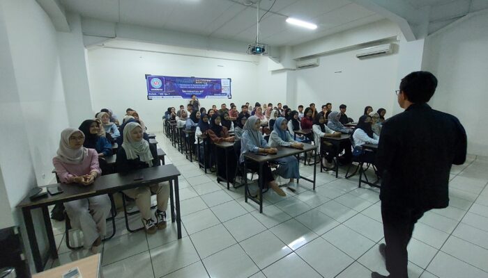 Tingkatkan Keterampilan Mahasiswa Baru dalam Pengembangan AI Berbasis Machine Learning Melalui Workshop AI