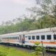 Kereta Api Siliwangi Mogok, Warung di Depan Lokasi Mendadak Ramai