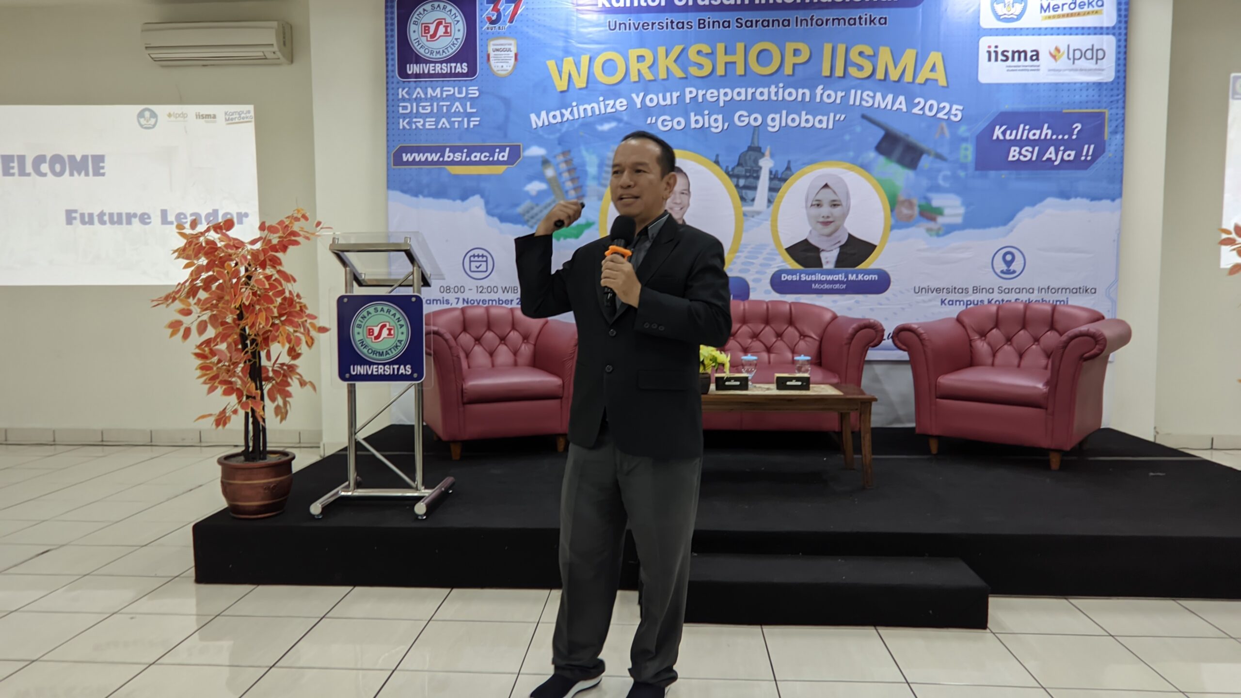 Pemaparan materi IISMA oleh Mr. Jimmi, M.Pd. Kepala KUI Universitas Bina Sarana Informatika | dok: Istimewa