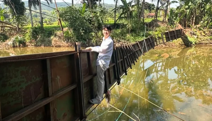 Tiga Jembatan Penghubung di Sukabumi Hanyut Terbawa Arus Banjir, Termasuk Jembatan Kolaborasi Willie Salim