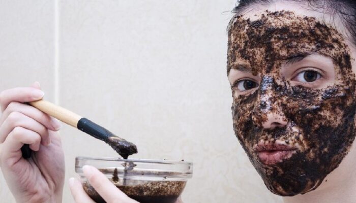 Mau Kulit Cerah dan Bebas Jerawat? Coba Masker Kopi untuk Kecantikan Alami!