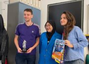 Shafa Callista Raihana Arif Persembahkan Wayang sebagai Cindera Mata IISMA 2024 di Universitat Pompeu Fabra, Barcelona