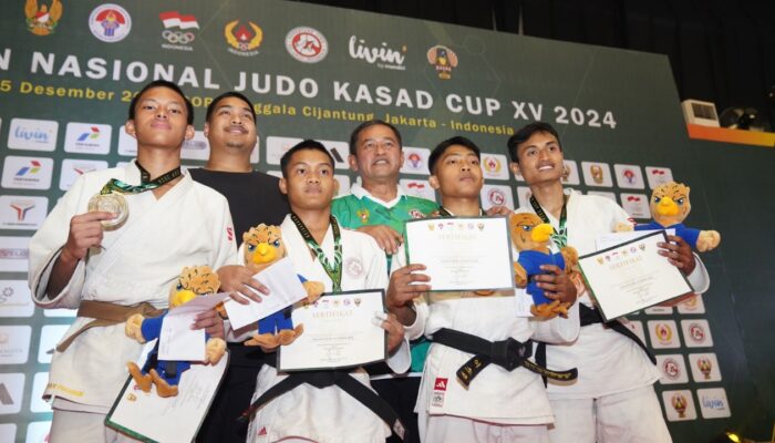 Mahasiswa Universitas BSI Karawang Raih Medali Perunggu di Kejuaraan Nasional Judo Kasad Cup 2024