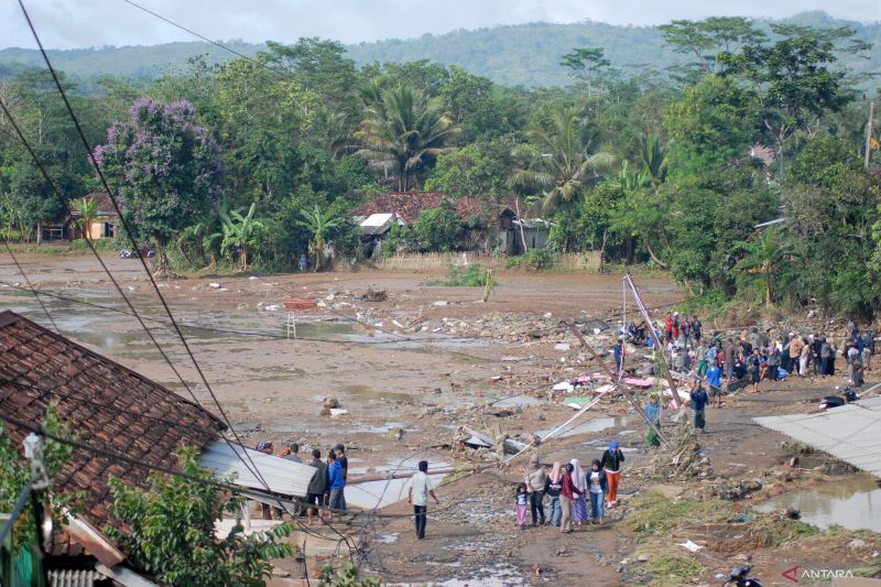 Banjir Bandang Terjang Sukabumi