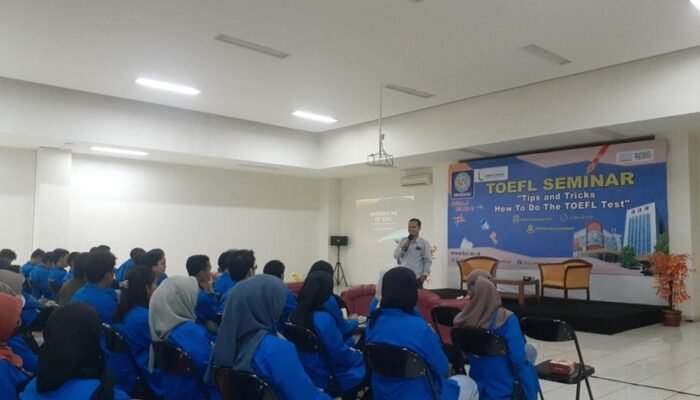 Prodi Sistem Informasi UBSI Kampus Sukabumi Bekali Lulusan Dengan Penguasaan Bahasa Inggris Melalui Sertifikasi TOEFL
