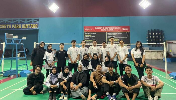 Bersatu Lewat Smash! Gelar Latihan Seru Antar Mahasiswa di GOR Pegasus