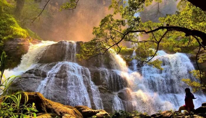 Curug Cikanteh Geopark Ciletuh: Wisata Alam Anti Mainstream yang Wajib Kamu Jelajahi!