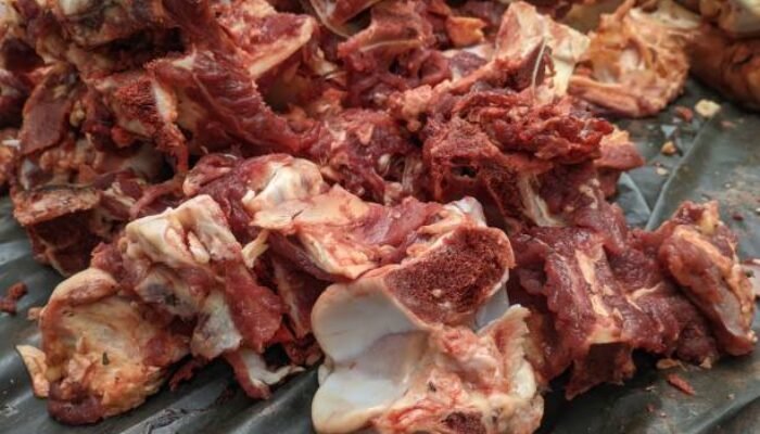 5 Tips Ampuh Mengolah Daging Kurban agar Empuk dan Tidak Alot