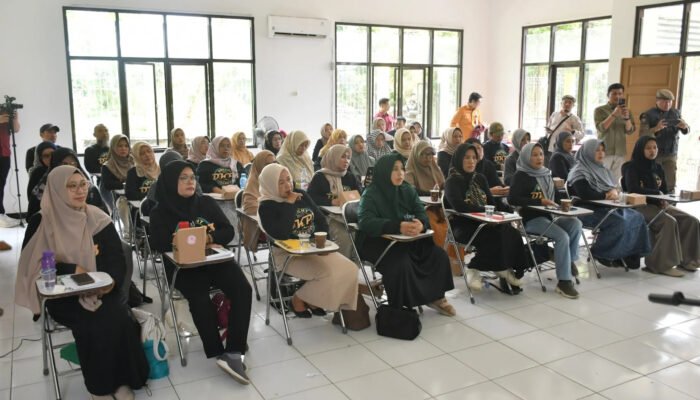 Dorong Ekonomi Kreatif DKP3 Gelar Pelatihan Olahan Susu di Agro Center
