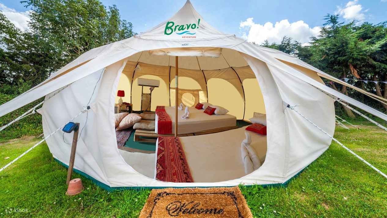 Destinasi Glamping Elegan di Sukabumi| Sumber: klook.com