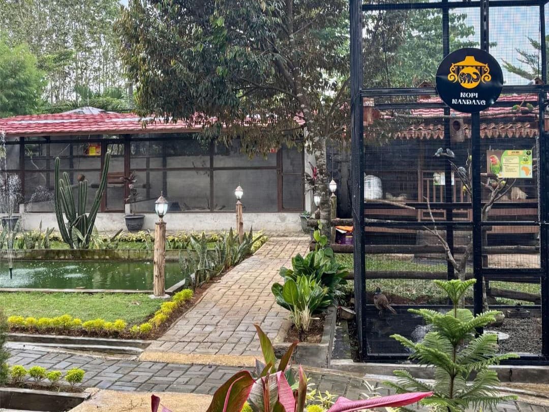 Suasana Kopi Kandang Parungkuda Sukabumi| Sumber: Tiktok @kopikandangsukabumi