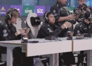 RRQ Hoshi Lolos Knockout Usai Kalahkan Aurora Turkiye 2-1 di Grup B MSC × EWC 2025 Riyadh