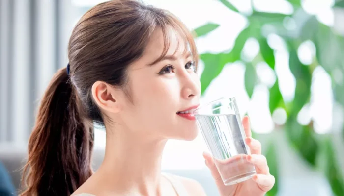 8 Gelas Sehari, Bukan Mitos Tapi Rahasia Hidup Anti-Loyo
