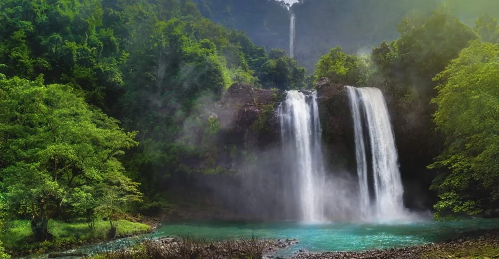 Curug Sodong, Simfoni Alam Sukabumi di Balik Air Terjun Pengantin| Sumber: sukabumi.jabarekspres.com