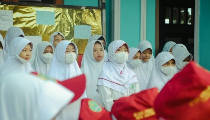 Pendidikan Sebagai Senjata Terkuat: Warisan Kemerdekaan untuk Generasi Muda