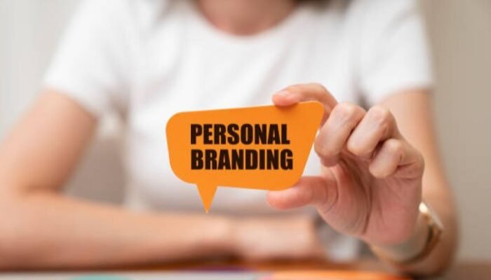 Tips Efektif Membangun Personal Branding Lewat Media Sosial