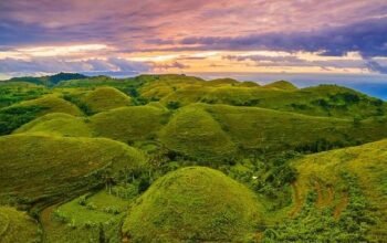 Bukit Teletubbies Sukabumi, Panorama Hijau nan Eksotis di Ujung Genteng | Sumber: RCTIplus