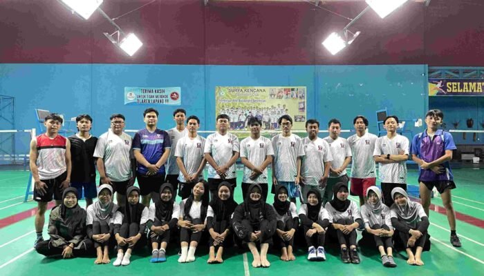 Lapangan Memanas! Pertarungan Skill Bulutangkis Mahasiswa di One Day Tournament