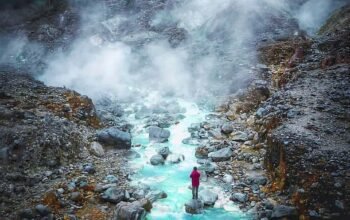 Menapaki Jalur Menuju Kawah Ratu, Permata Tersembunyi di Sukabumi | Sumber: tvberita.com