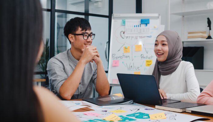 Jenuh Jadi Karyawan? Mulai Rintis Bisnis Sendiri Sejak Masa Kuliah