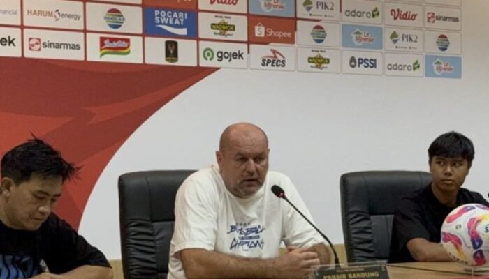 Bojan Hodak Optimis Persib Bandung Siap Hadapi Persijap Jepara