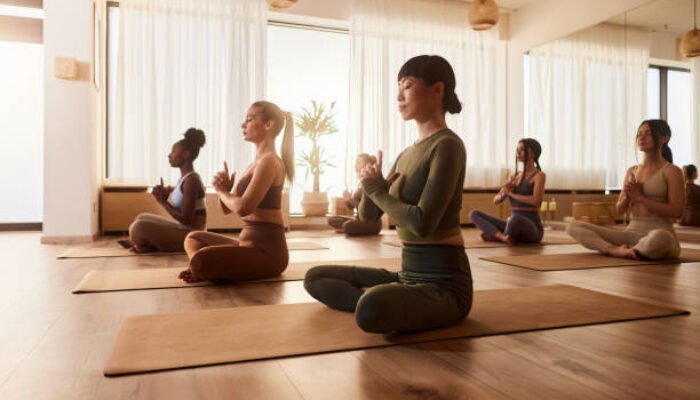 Hidup Lebih Bahagia dan Bugar dengan Yoga