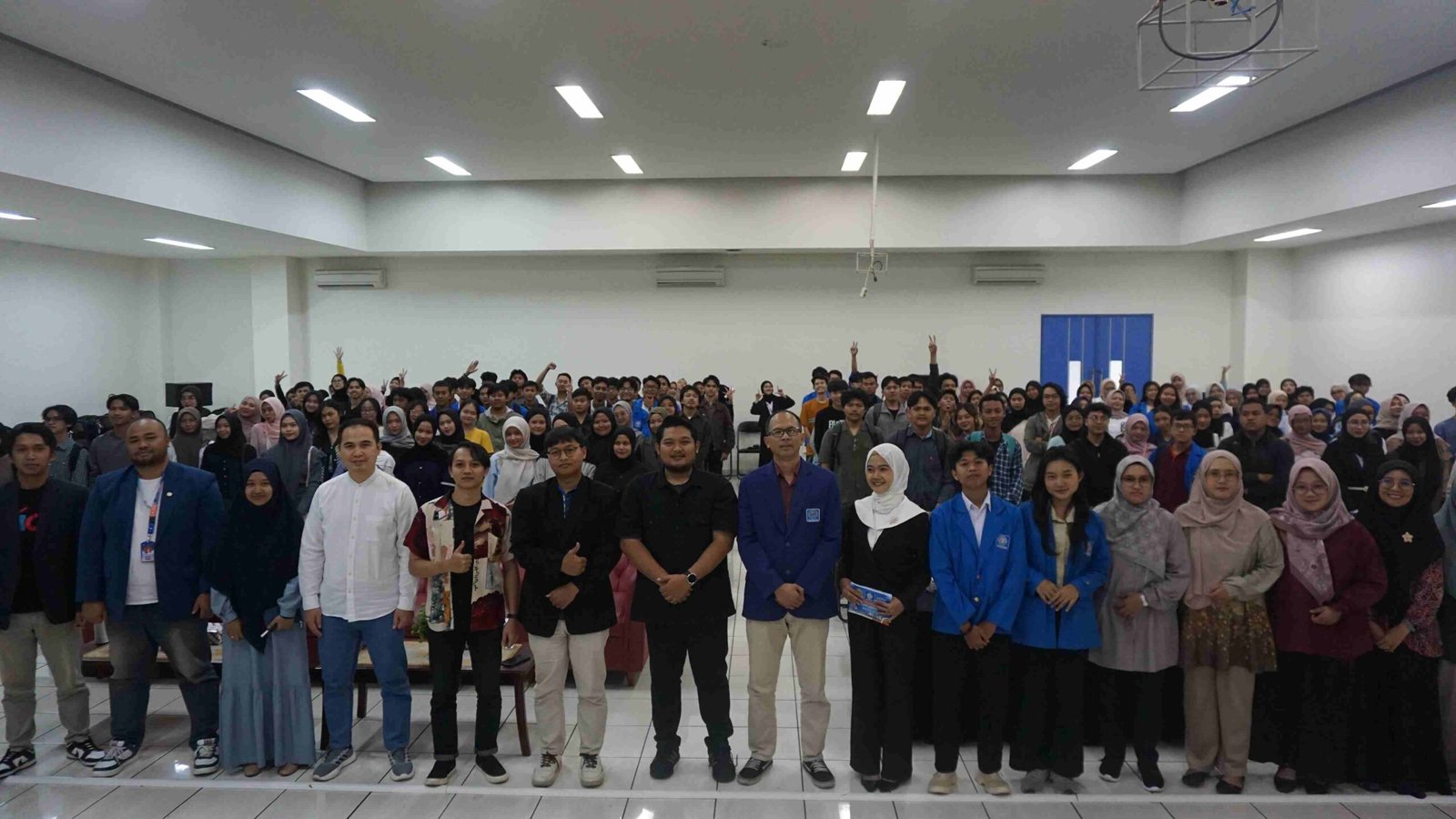 Indonesia Cerdas Fest 2025 Sukses Gelar Pembinaan Mahasiswa penerima beasiswa  untuk mencetak generasi kreatif di era digital | Doc: Isdtimewa