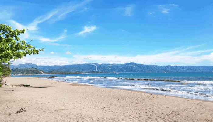Pantai RTH Citepus Sukabumi Kembali Bersih Usai Aksi Gotong Royong