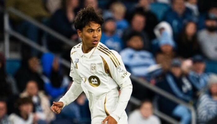 Patrick Kluivert Beberkan Alasan Memanggil Adrian Wibowo ke Timnas Indonesia