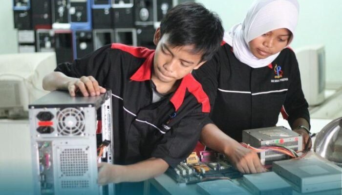 Apakah Jurusan TKJ Masih Relevan di Era Digital Saat Ini?