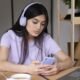 Apakah Belajar Sambil Scroll TikTok Itu Efektif