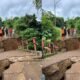 Jembatan Penghubung Dua Kampung di Sukaresmi Ambruk Setelah Diguyur Hujan Deras