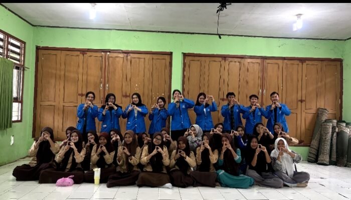 penutupan foto bersama