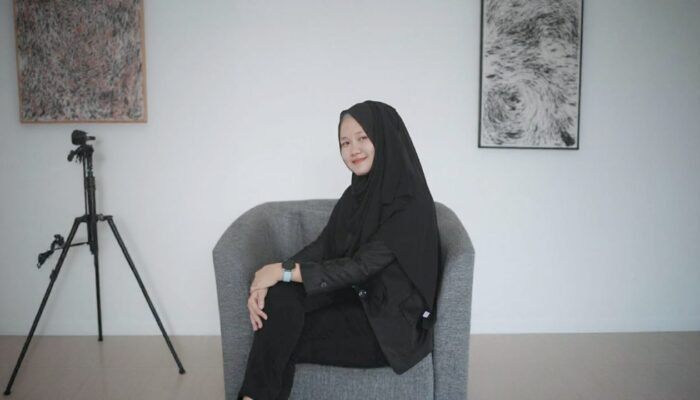 Meniti Karier di Bidang Keuangan, Fitriani Buktikan Keunggulan Lulusan SIA UBSI Sukabumi