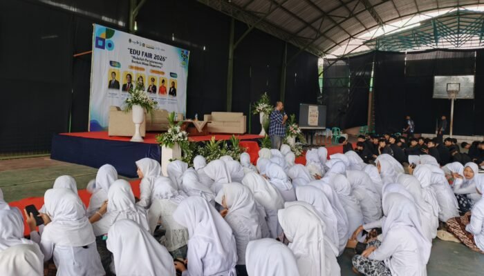 Hadirkan Puluhan Kampus! Edufair SMAN 1 Nagrak 2026 Bekali Siswa Hadapi Masa Depan Pendidikan