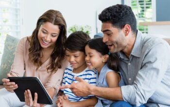 Rumah sebagai Safe Space: Tempat Anak Pulang Saat Salah di Internet | Sumber: KlikDokter