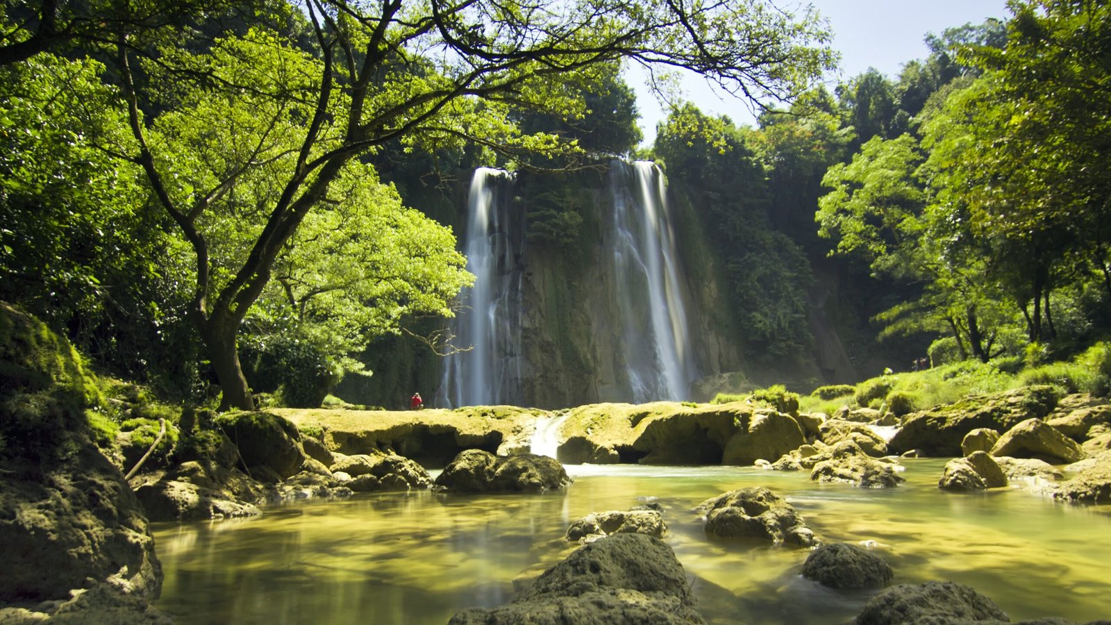 Curug Cikaso Sukabumi