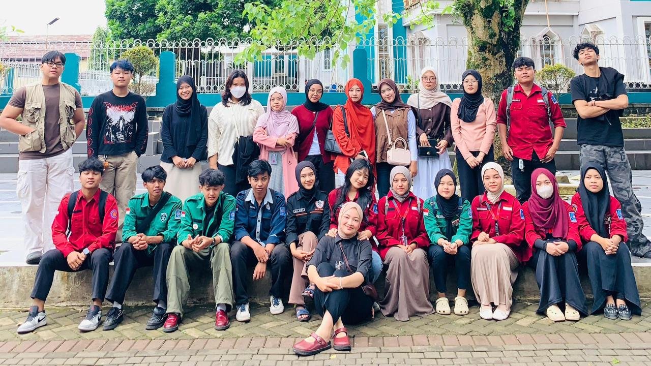 HIMASA Gelar Educamp “Lapak Literasi” di Alun-Alun Cisaat, Perkuat Budaya Baca dan Kolaborasi Antarorganisasi | Doc: Istimewa