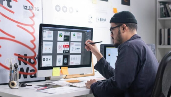 Peran Graphic Designer dalam Membentuk Identitas Visual di Era Digital