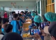 Makan Bergizi Gratis Prasmanan di SMPN 4 Sukabumi