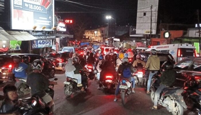 Arus Balik Belum Usai, Puluhan Ribu Kendaraan Masih di Sukabumi