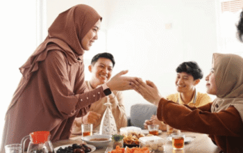 Tradisi Halal Bihalal dalam Perspektif Islam dan Budaya Indonesia